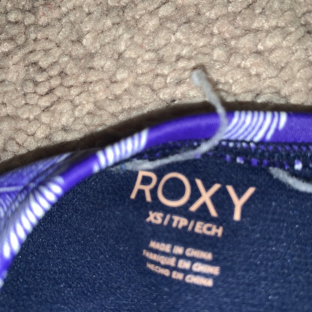 roxy bathing suit - Picture 3 of 3